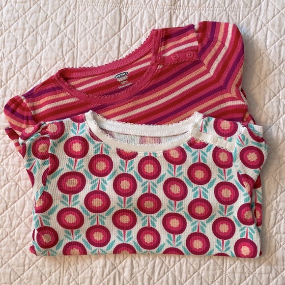 Old Navy Long Sleeve Print Thermal Shirts